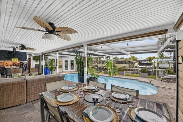 6510 SOLITAIRE PALM WAY, Apollo Beach, FL 33572