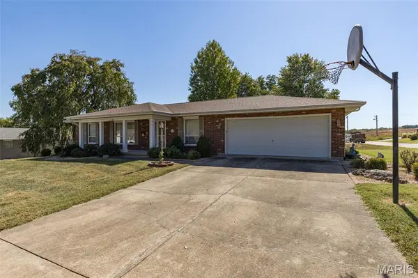 78 Oakwood DR, Ste Genevieve, MO 63670