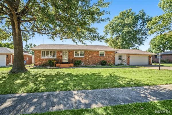2316 Saint Bernard AVE, Granite City, IL 62040