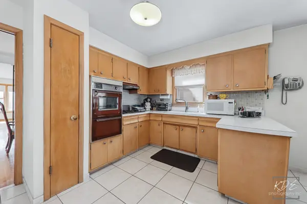 3216 N Ottawa AVE, Chicago, IL 60634