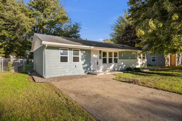 3914 15th Street B ST, Moline, IL 61265