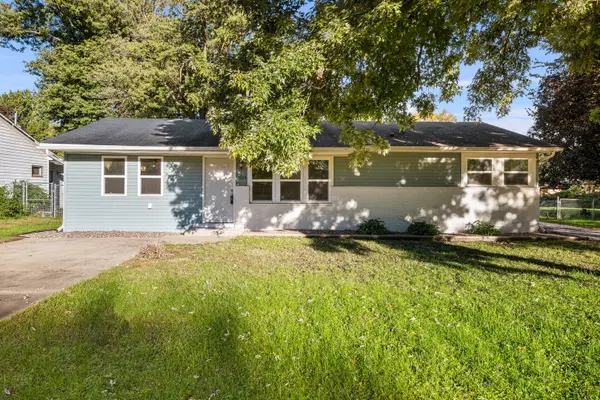 3914 15th Street B ST, Moline, IL 61265