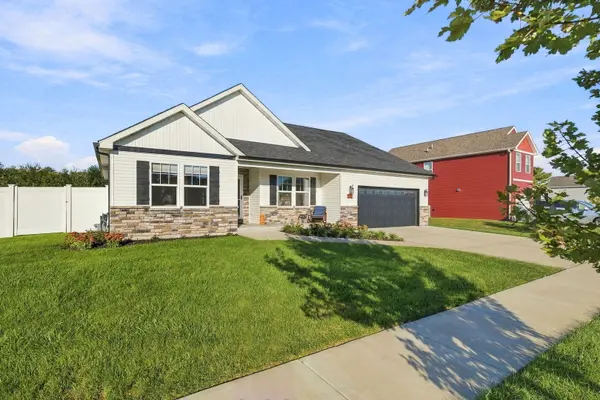 2264 Chestnut LN, Morris, IL 60450