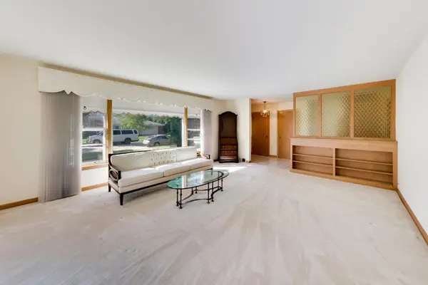 1201 S Lincoln AVE, Park Ridge, IL 60068