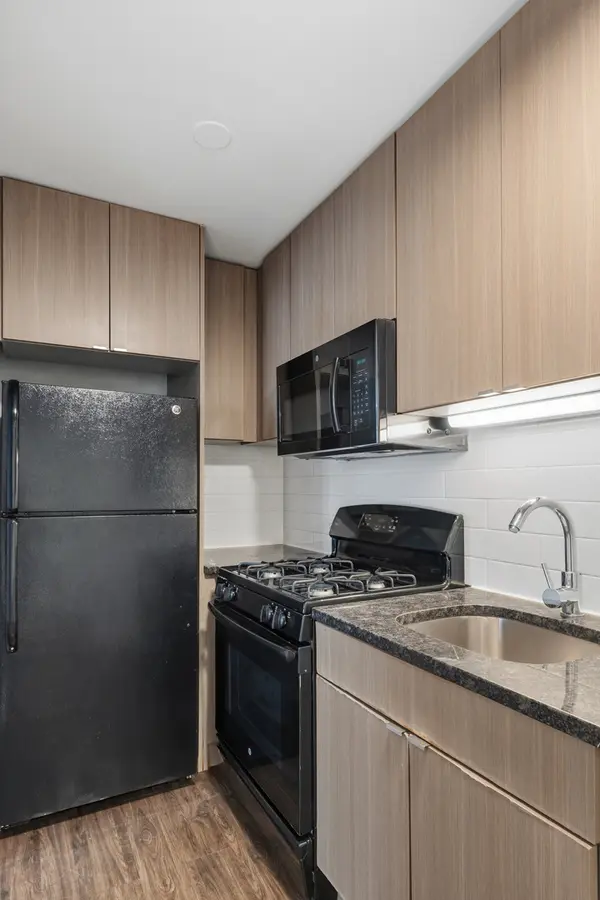 5411 N Winthrop AVE #410, Chicago, IL 60640