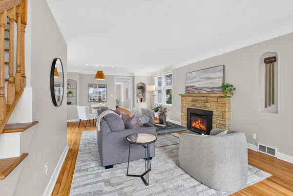 7418 Edgebrook DR, Saint Louis Park, MN 55426