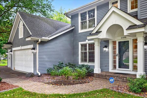 2398 Hunter DR, Chanhassen, MN 55317