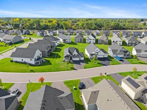 7381 Emily CIR, Lino Lakes, MN 55038