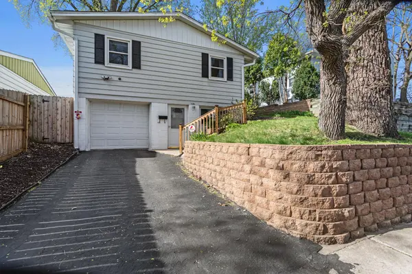 1326 Reaney AVE, Saint Paul, MN 55106