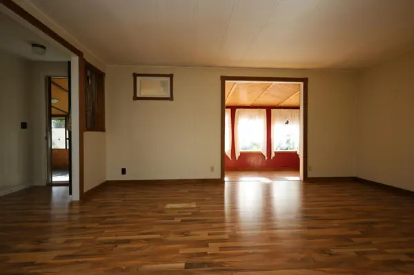798 2nd ST NE, Hillsboro, ND 58045