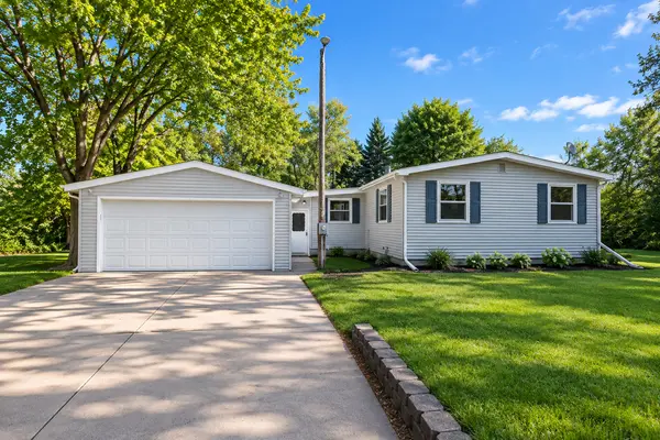 798 2nd ST NE, Hillsboro, ND 58045