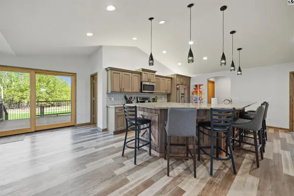 900 Emerald Dr, Lindsborg, KS 67456