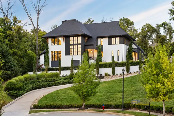 6452 Penrose Dr, Brentwood, TN 37027
