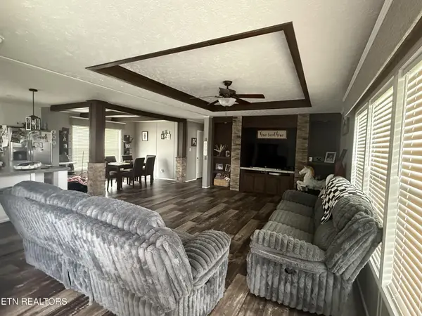 4048 Indian Ridge Rd, Blaine, TN 37709