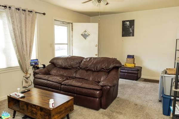 501 Montrose St, Salina, KS 67401