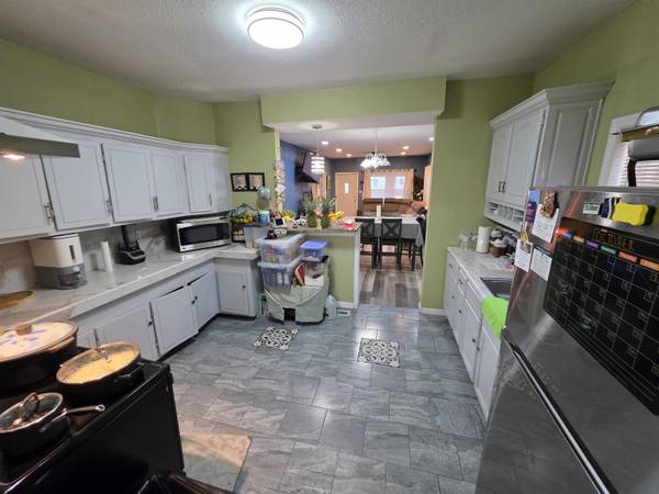 1527 N spruce st, Wichita, KS 67214