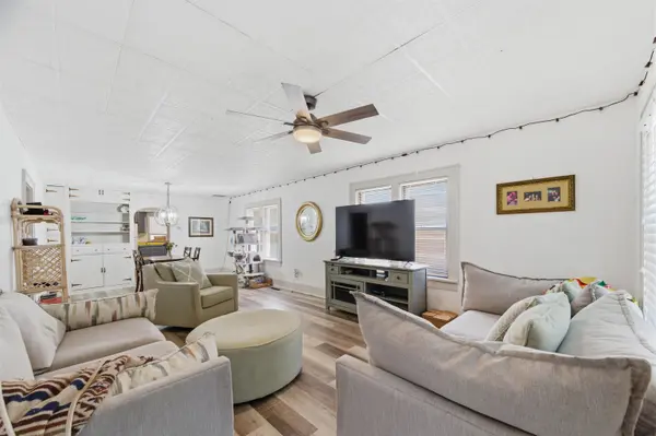 622 W Carr, El Dorado, KS 67042
