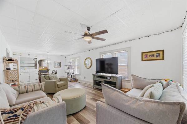 622 W Carr, El Dorado, KS 67042