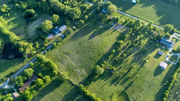 602 E Sanders Street, Miller, MO 65707