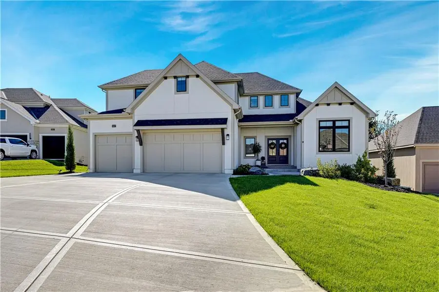 9367 W 170 TER, Overland Park, KS 66085