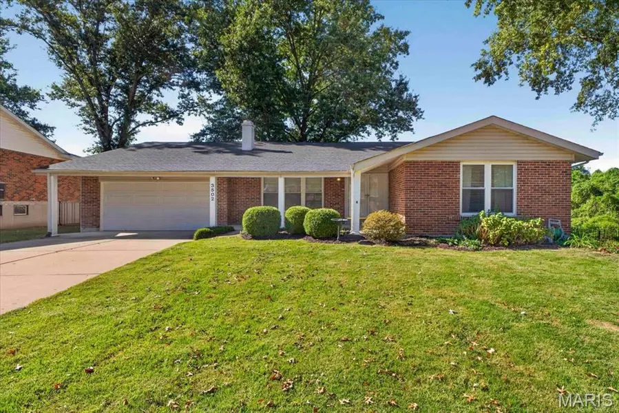 3502 Rue De Renard, Florissant, MO 63034