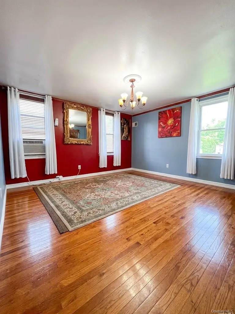 79 Moquette ROW, Yonkers, NY 10703