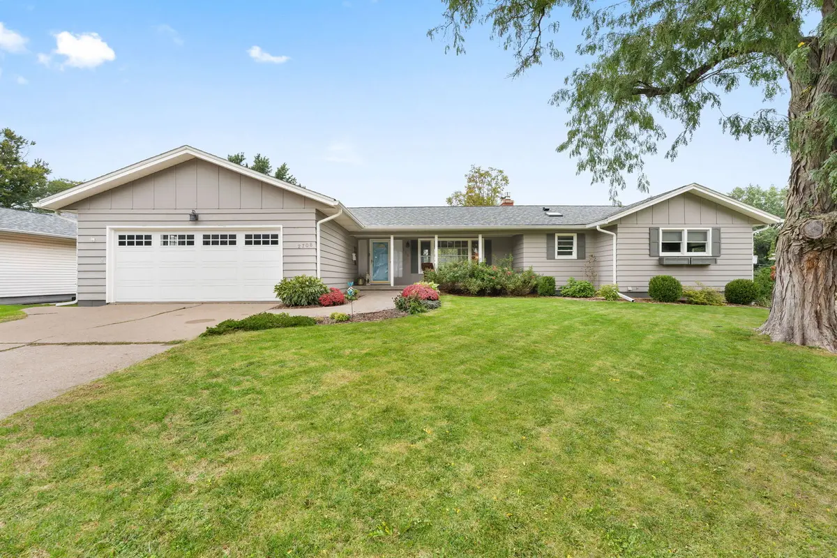2708 E Hayes ST, Davenport, IA 52803