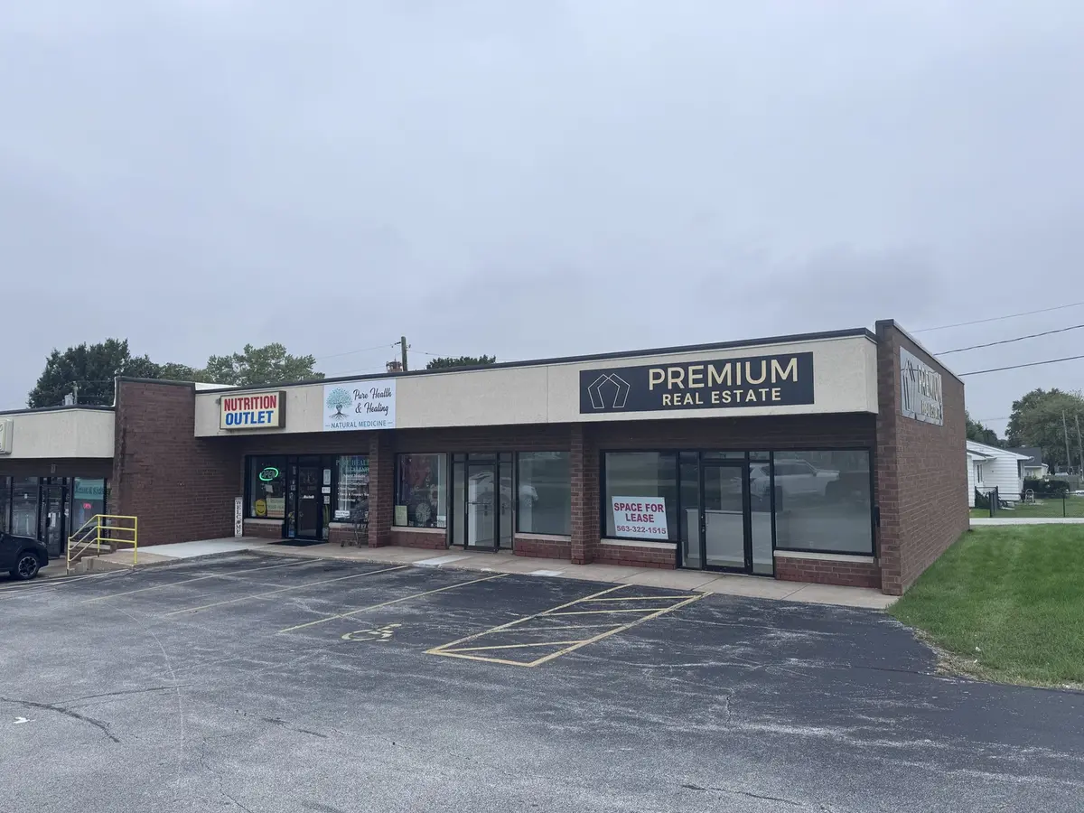 2116 PARK AVE, Muscatine, IA 52761
