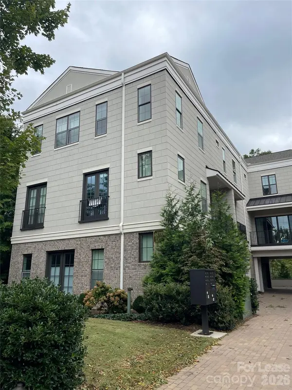 1708 Lombardy CIR #D, Charlotte, NC 28203