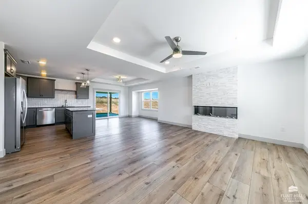 9159 Camp CT, Manhattan, KS 66502