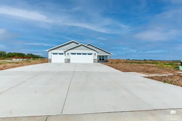9159 Camp CT, Manhattan, KS 66502