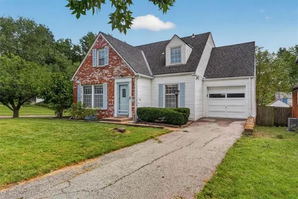6641 Cherry ST, Kansas City, MO 64131
