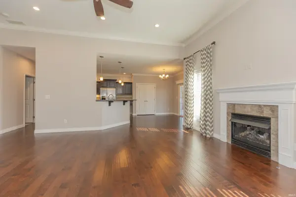 2966 Hannah CT, Newburgh, IN 47630