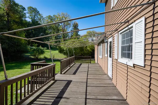 45 Thornwood DR, Poughkeepsie, NY 12603