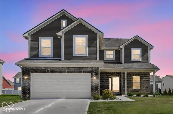 1643 N Sailboat DR, Greenfield, IN 46140