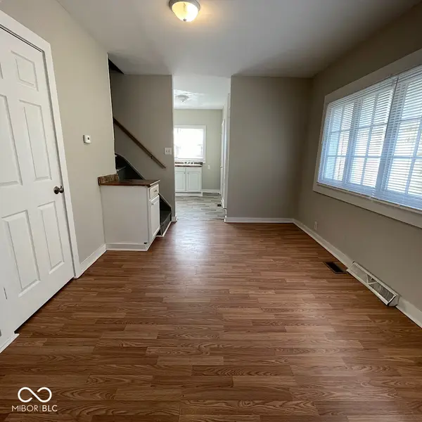 2009 Westview DR, Indianapolis, IN 46221