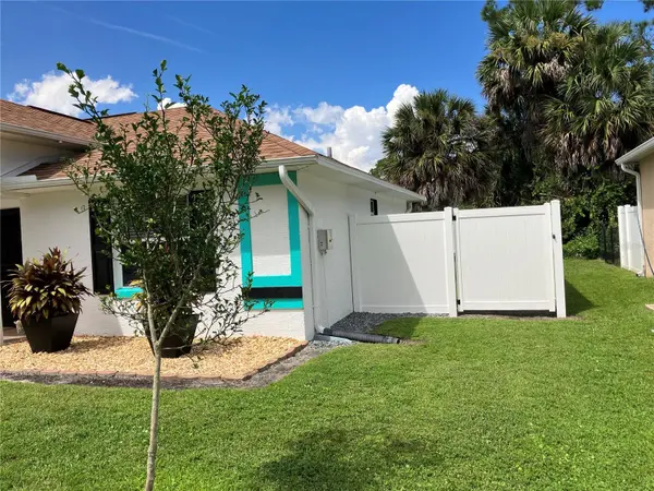35 PINE GROVE DR, Palm Coast, FL 32164