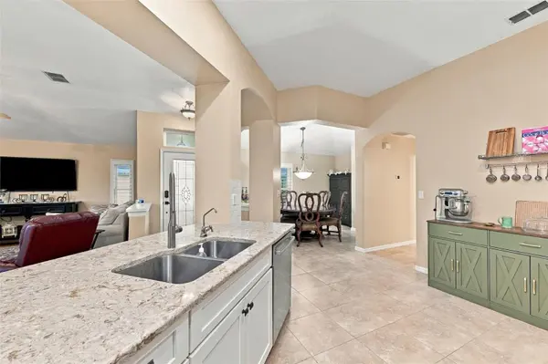 2333 BROOKFIELD GREENS CIR #45, Sun City Center, FL 33573