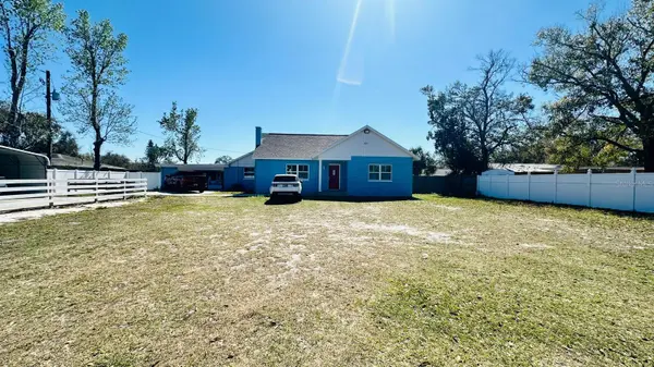 6804 BARRY RD, Tampa, FL 33634