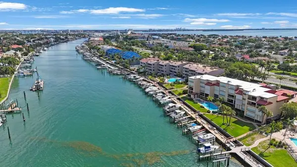 1060 PINELLAS BAYWAY S #103, St Petersburg, FL 33715