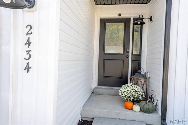 2434 Chukka DR, Eureka, MO 63025