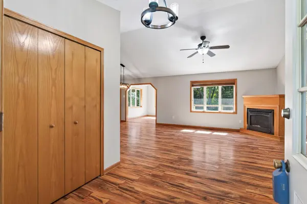 600 142nd AVE NW, Andover, MN 55304