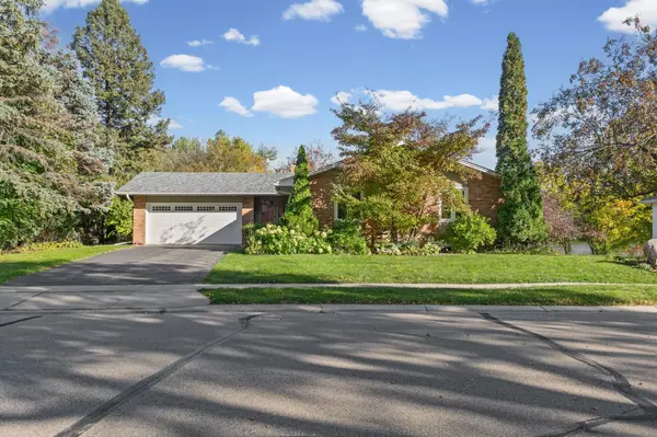 10243 Rich RD, Bloomington, MN 55437