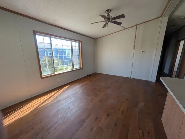 38 Southfork DR SE, Kasson, MN 55944