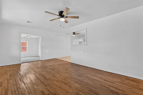 2216 Dixon RD, Choctaw, OK 73020