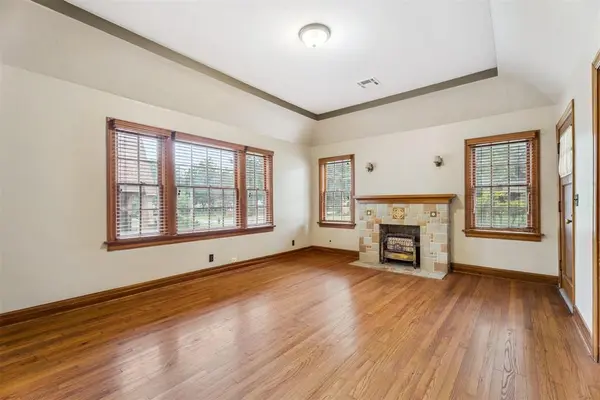 308 E 5th ST, Edmond, OK 73034