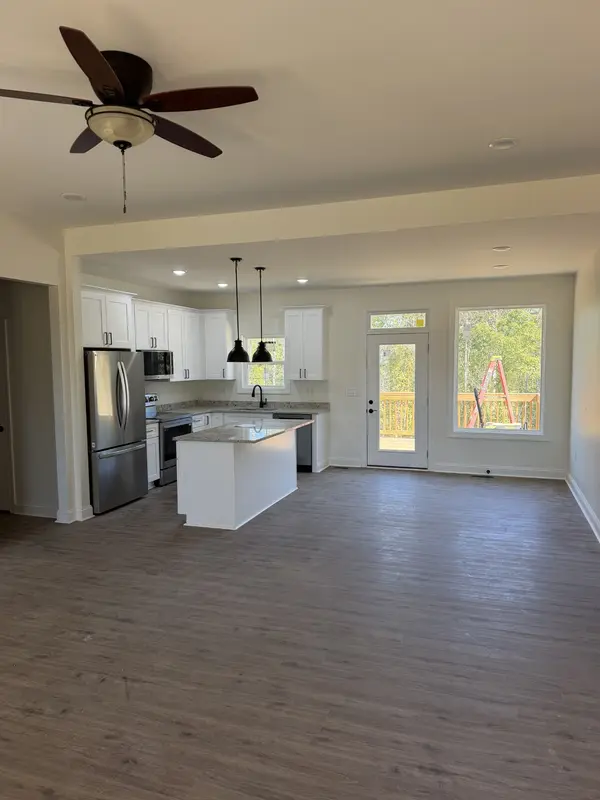 72 Ralph Travis Lane, Erin, TN 37061