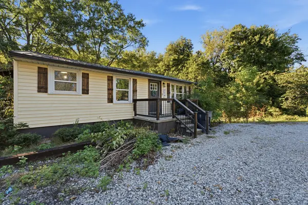 219 N High St, Mcminnville, TN 37110