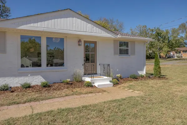 550 Lockwood Dr, Nashville, TN 37214