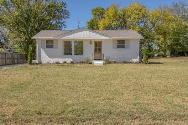 550 Lockwood Dr, Nashville, TN 37214